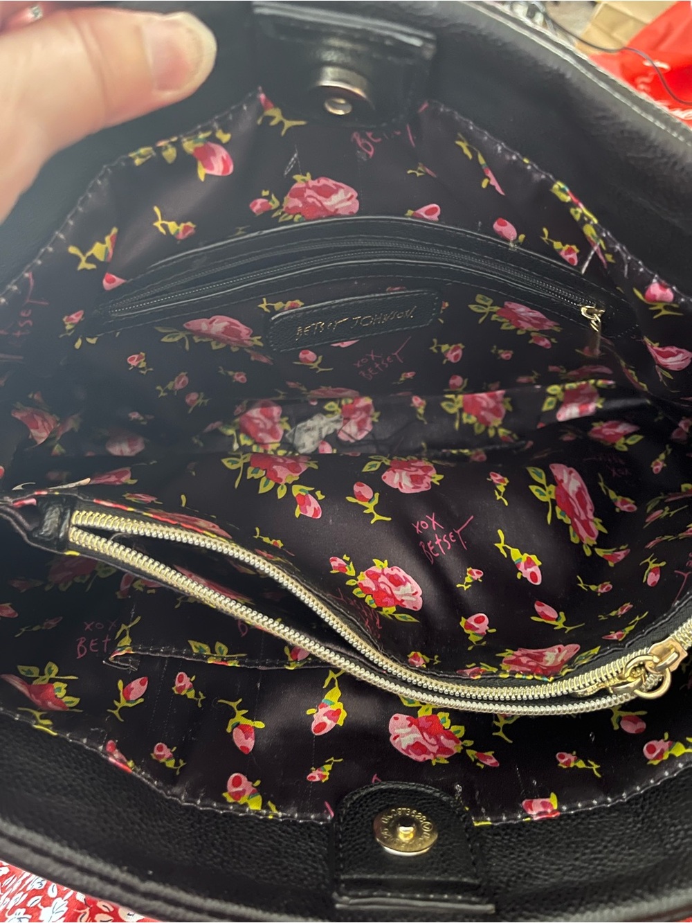 Betsey Johnson Black & Cream Striped Chain-Handle Tote Bag EUC - Picture 11 of 13